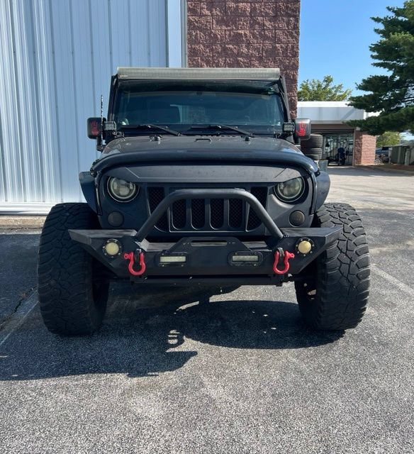 Used 2012 Jeep Wrangler Sport w/ Connectivity Group AWD/4WD image 2