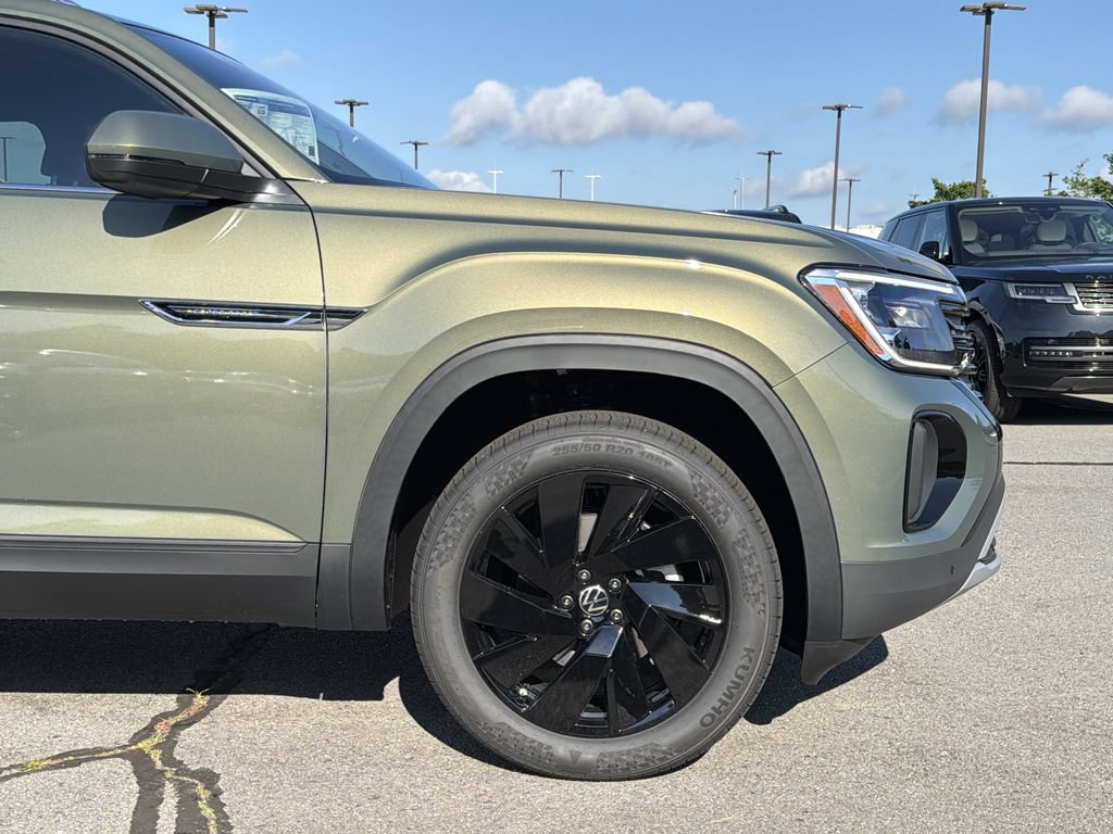 New 2026 Volkswagen Atlas Cross Sport SE FWD image 9