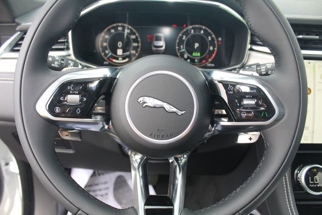 New 2026 Jaguar F-PACE R-Dynamic S image 17