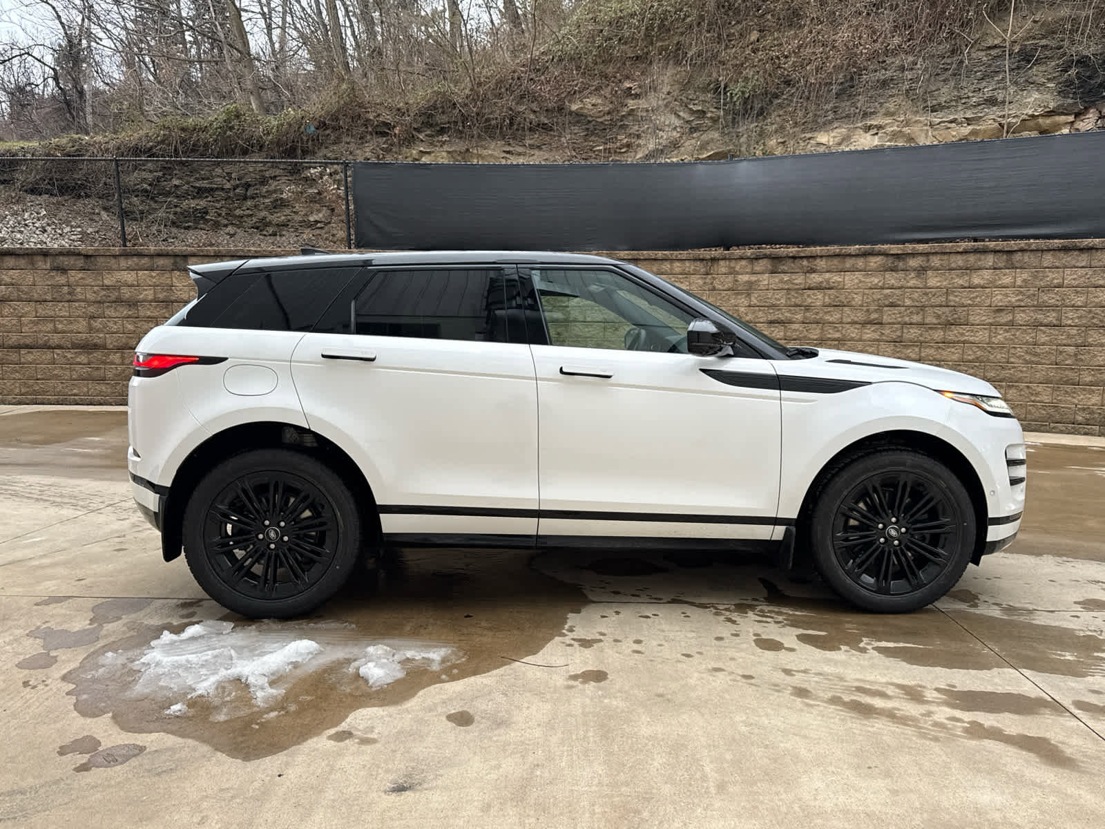 New 2026 Land Rover Range Rover Evoque Dynamic SE image 7