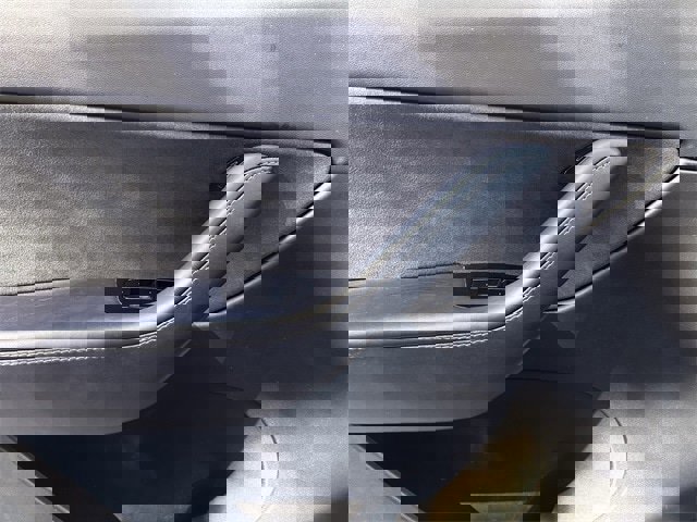 Used 2020 Tesla Model Y Long Range image 21