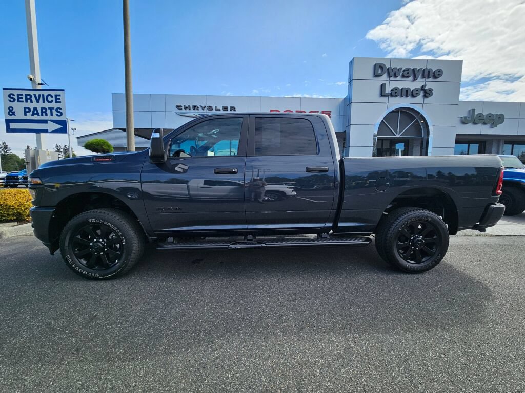 Used 2026 RAM 2500 Big Horn AWD/4WD image 2