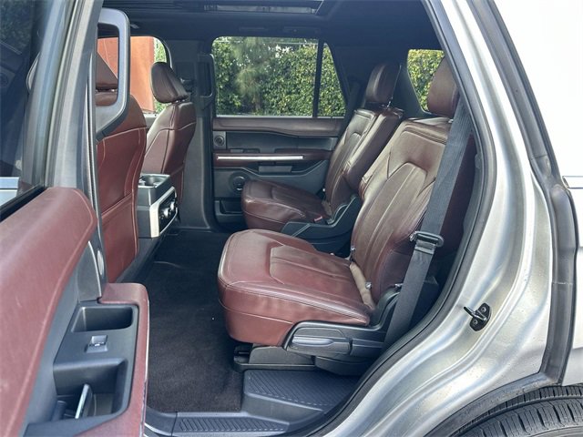 Used 2022 Ford Expedition Limited image 25
