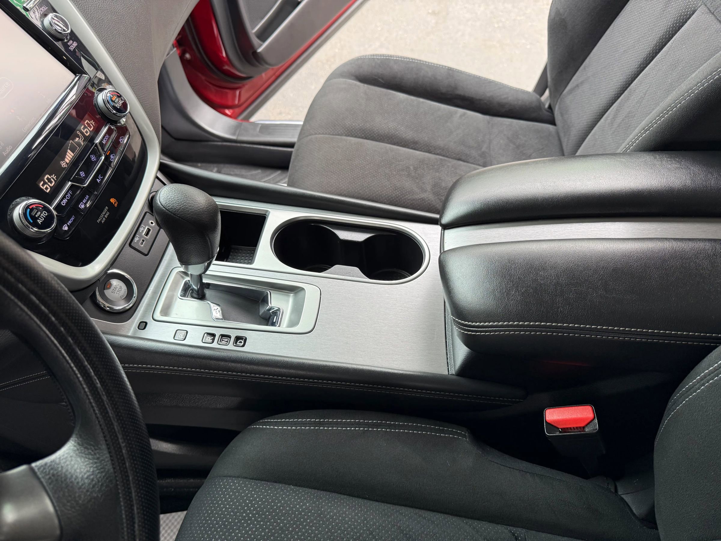 Used 2019 Nissan Murano S image 11