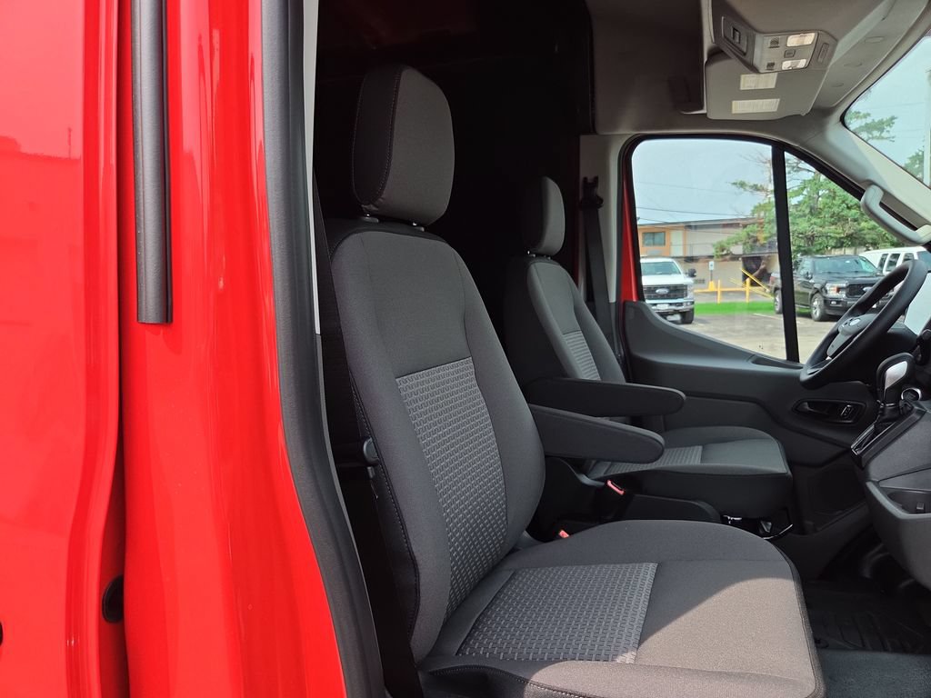 New 2026 Ford Transit 250 148 Medium Roof w/ Interior Upgrade Package RWD image 23