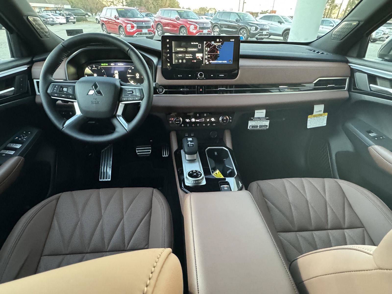 New 2026 Mitsubishi Outlander SEL FWD image 15