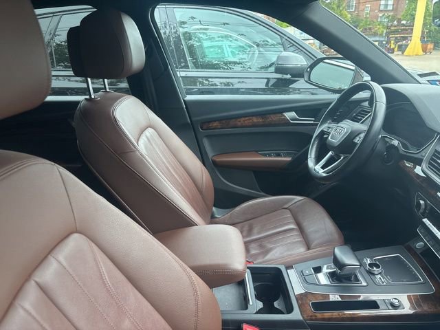 Used 2018 Audi Q5 2.0T Premium Plus w/ Premium Plus Package AWD/4WD image 10