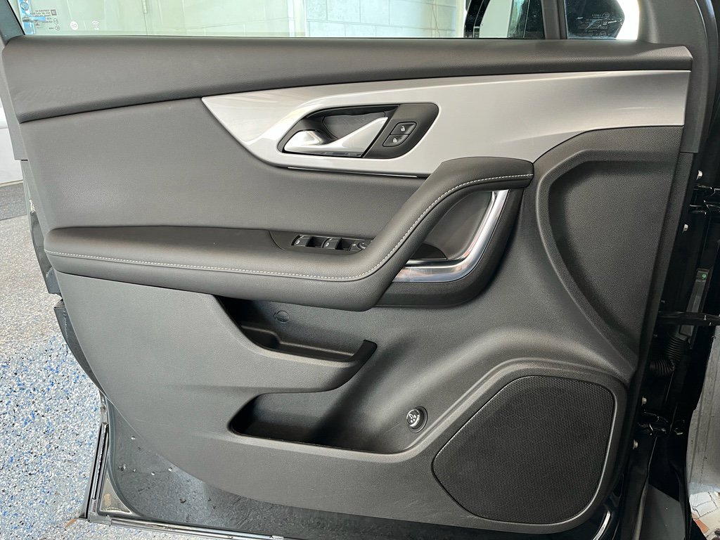 Used 2024 Chevrolet Blazer LT w/ Convenience Package image 29