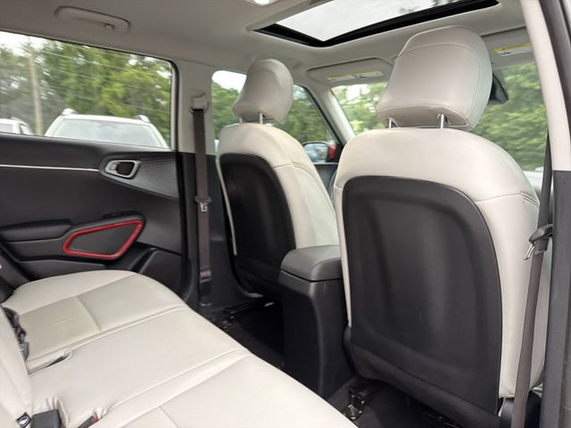 Used 2021 Kia Soul GT-Line FWD image 16