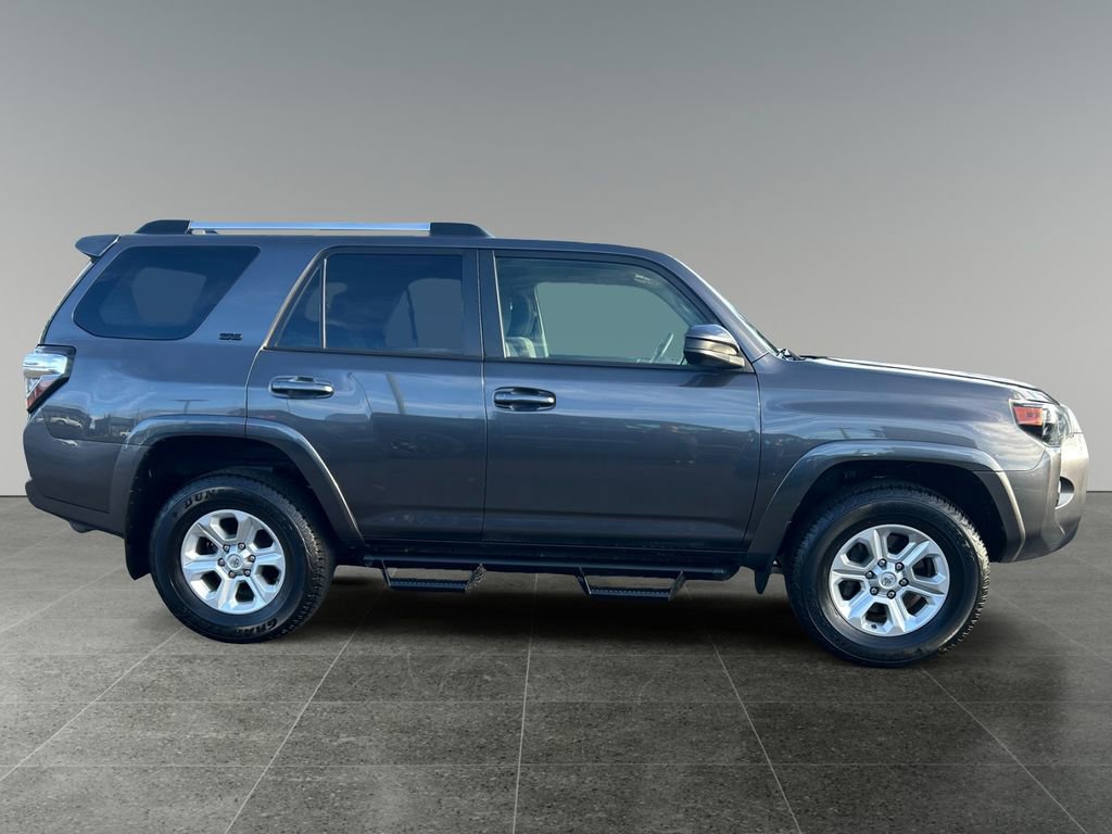 Used 2019 Toyota 4Runner SR5 Premium image 9
