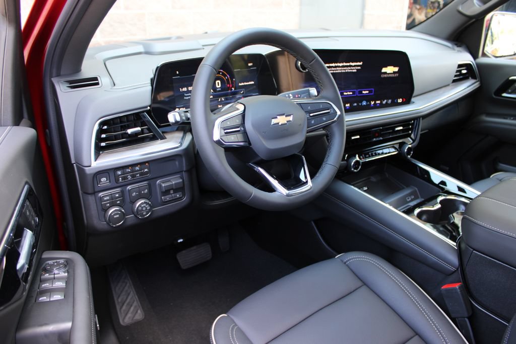 New 2026 Chevrolet Tahoe Premier w/ Sun And Tow Package AWD/4WD image 16
