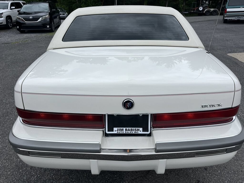 Used 1992 Buick Roadmaster Sedan RWD image 5