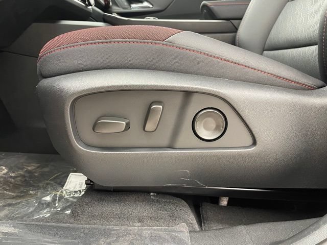 New 2026 Chevrolet Equinox RS w/ Convenience Package III AWD/4WD image 10