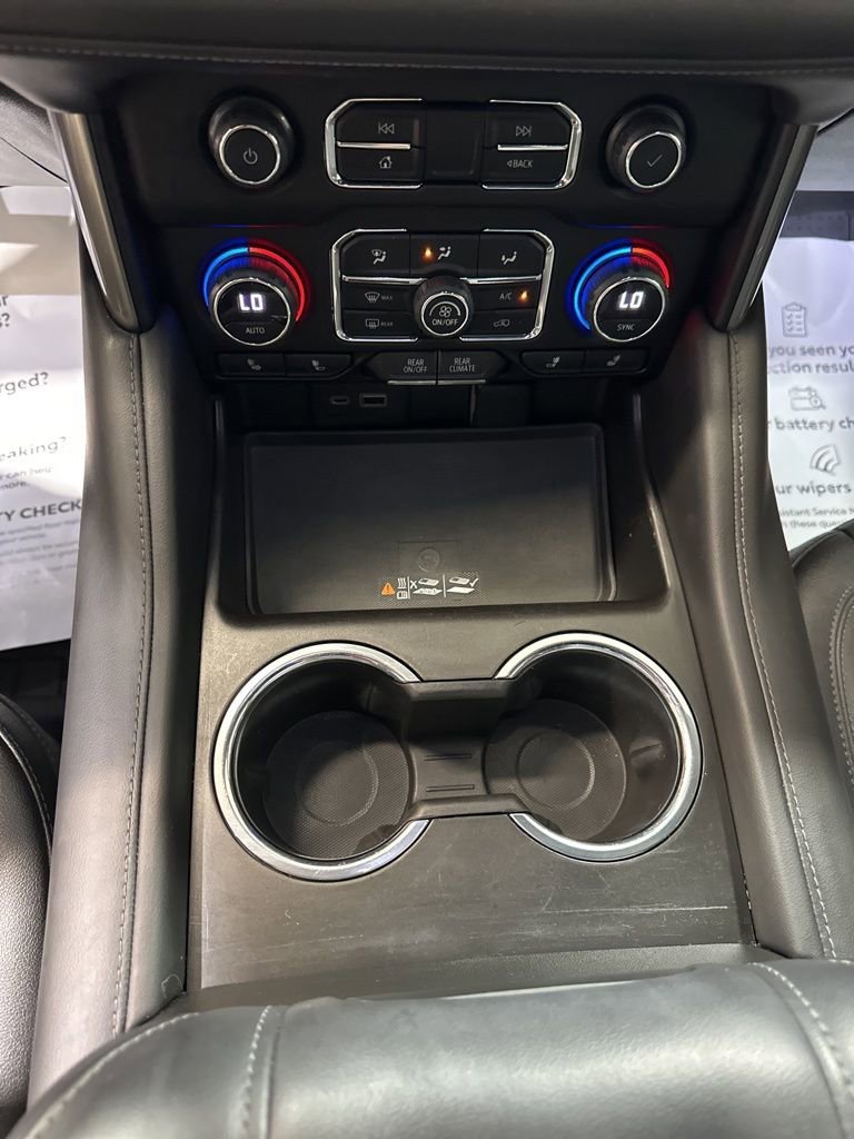 Used 2022 Chevrolet Tahoe Z71 w/ Luxury Package image 31