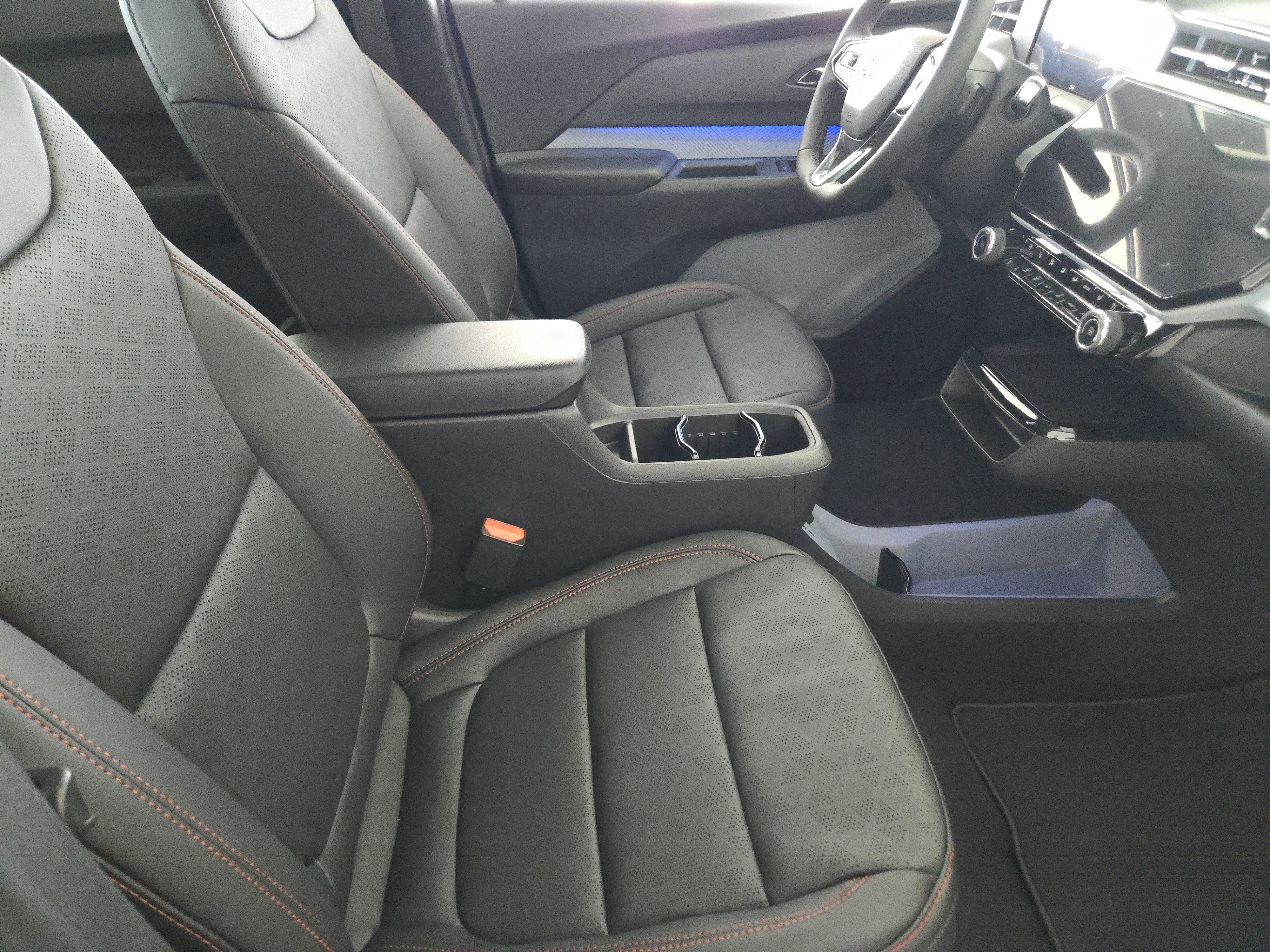 New 2027 Chevrolet Bolt RS image 11