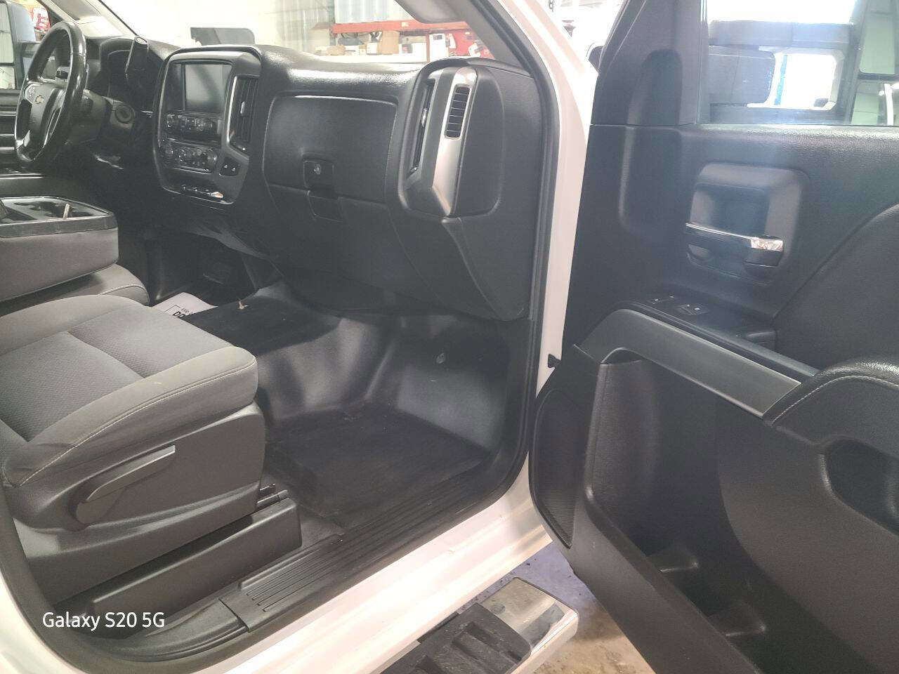 Used 2018 Chevrolet Silverado 2500 LT image 18