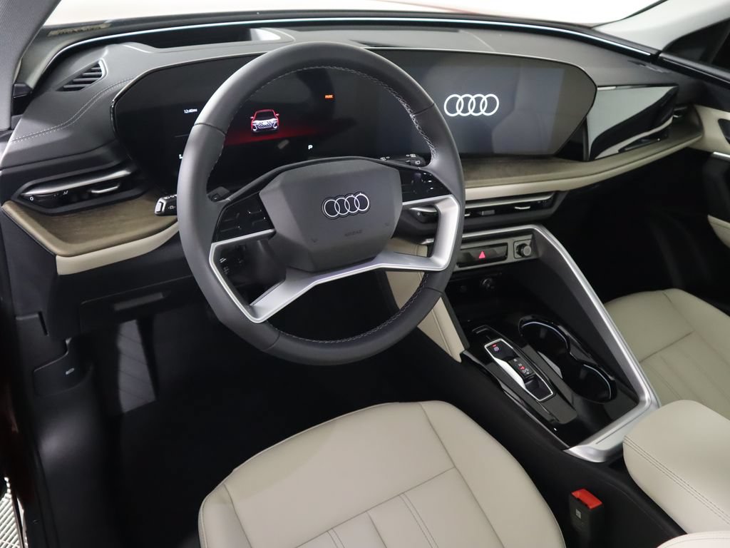 Used 2025 Audi Q5 Premium Plus w/ Premium Plus AWD/4WD image 11