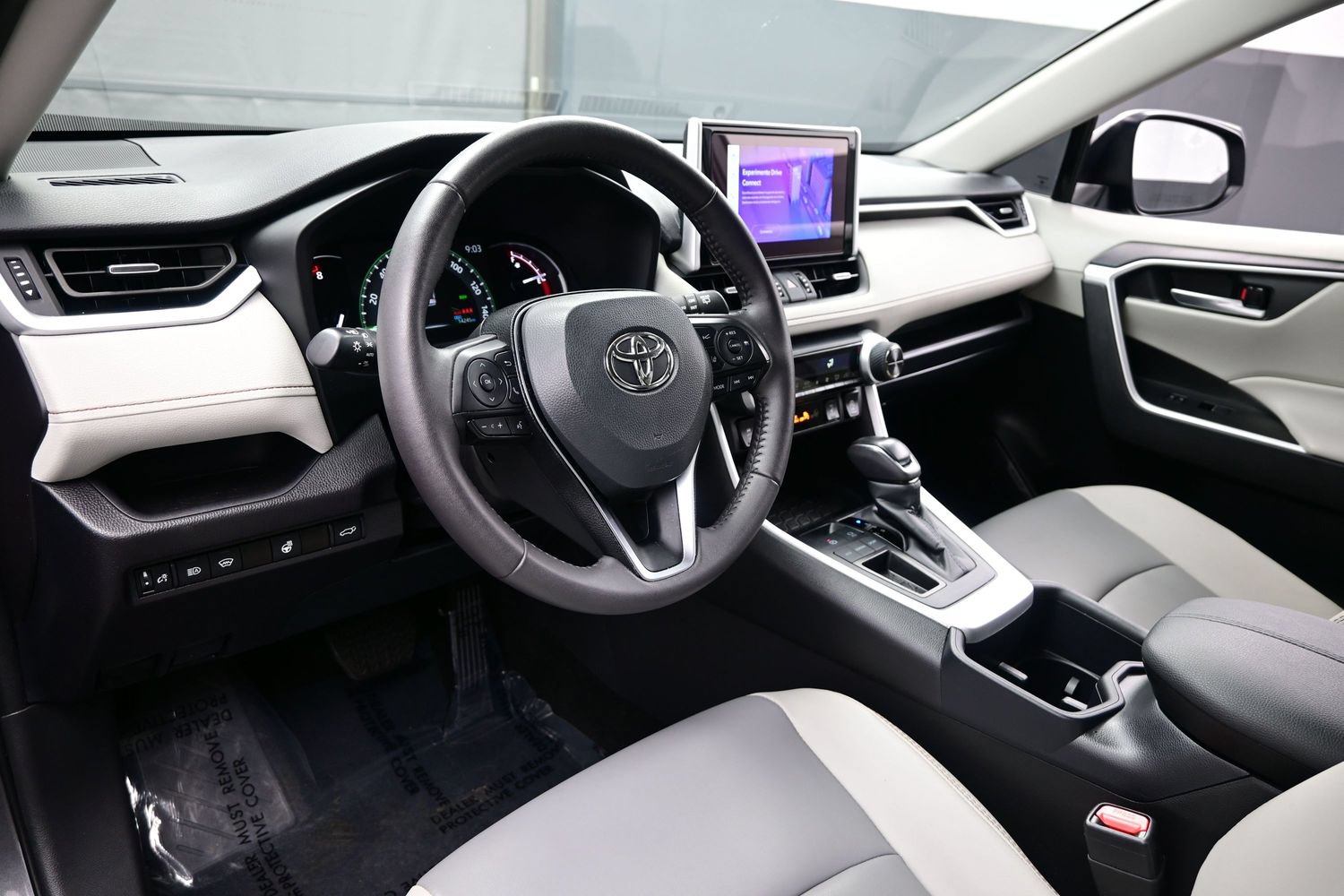 Used 2025 Toyota RAV4 XLE Premium w/ Weather Package FWD image 13