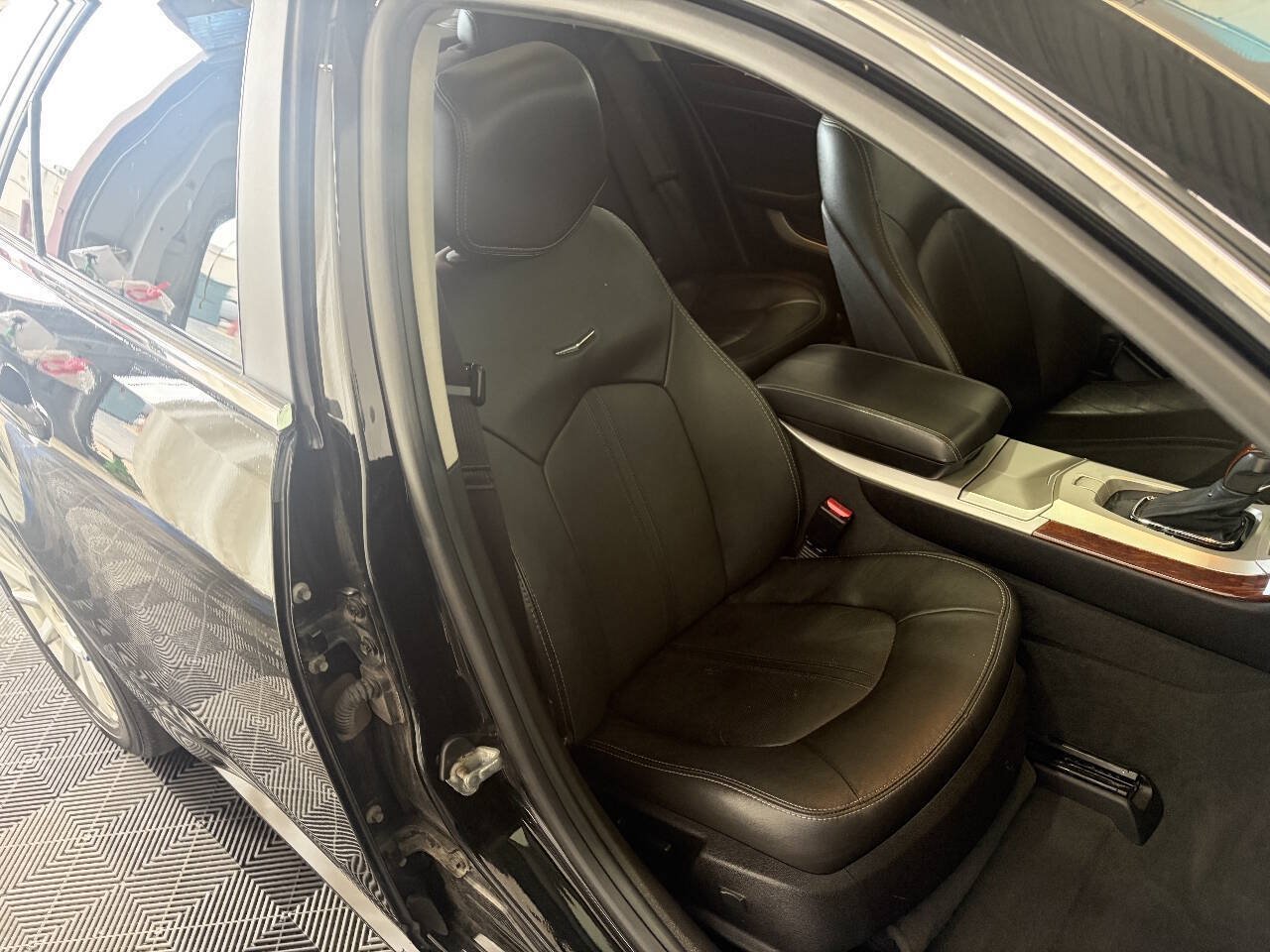 Used 2013 Cadillac CTS Luxury w/ Wood Trim Package AWD/4WD image 25