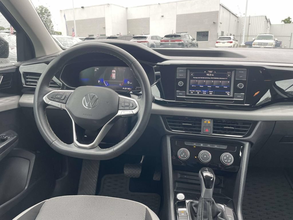 Certified 2023 Volkswagen Taos S FWD image 16