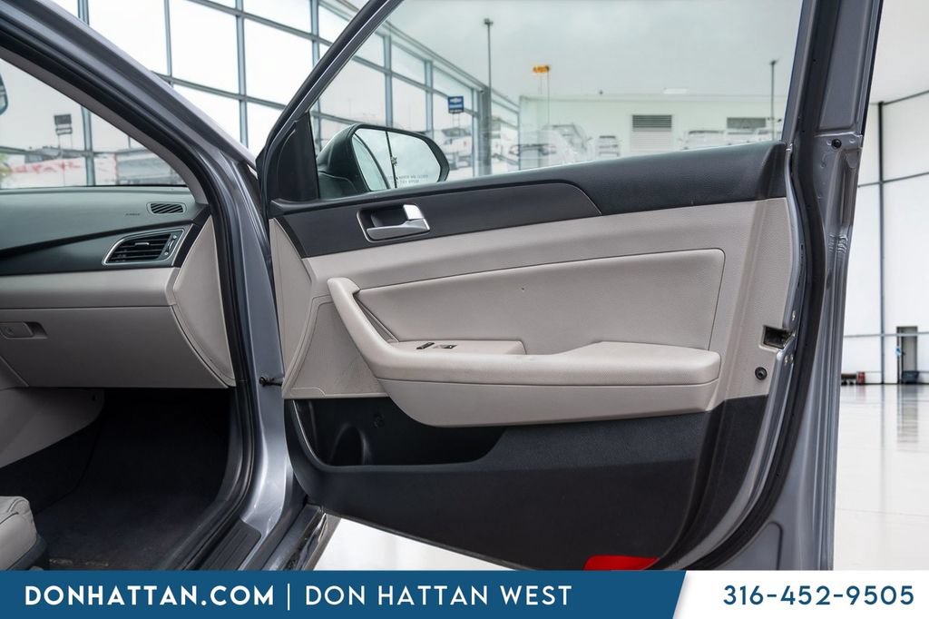 Used 2017 Hyundai Sonata Sport w/ Value Edition Package 02 FWD image 24