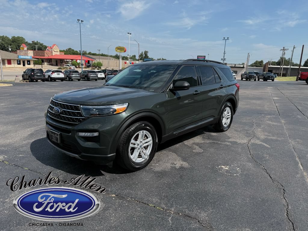 Used 2024 Ford Explorer XLT w/ Equipment Group 202A RWD image 7