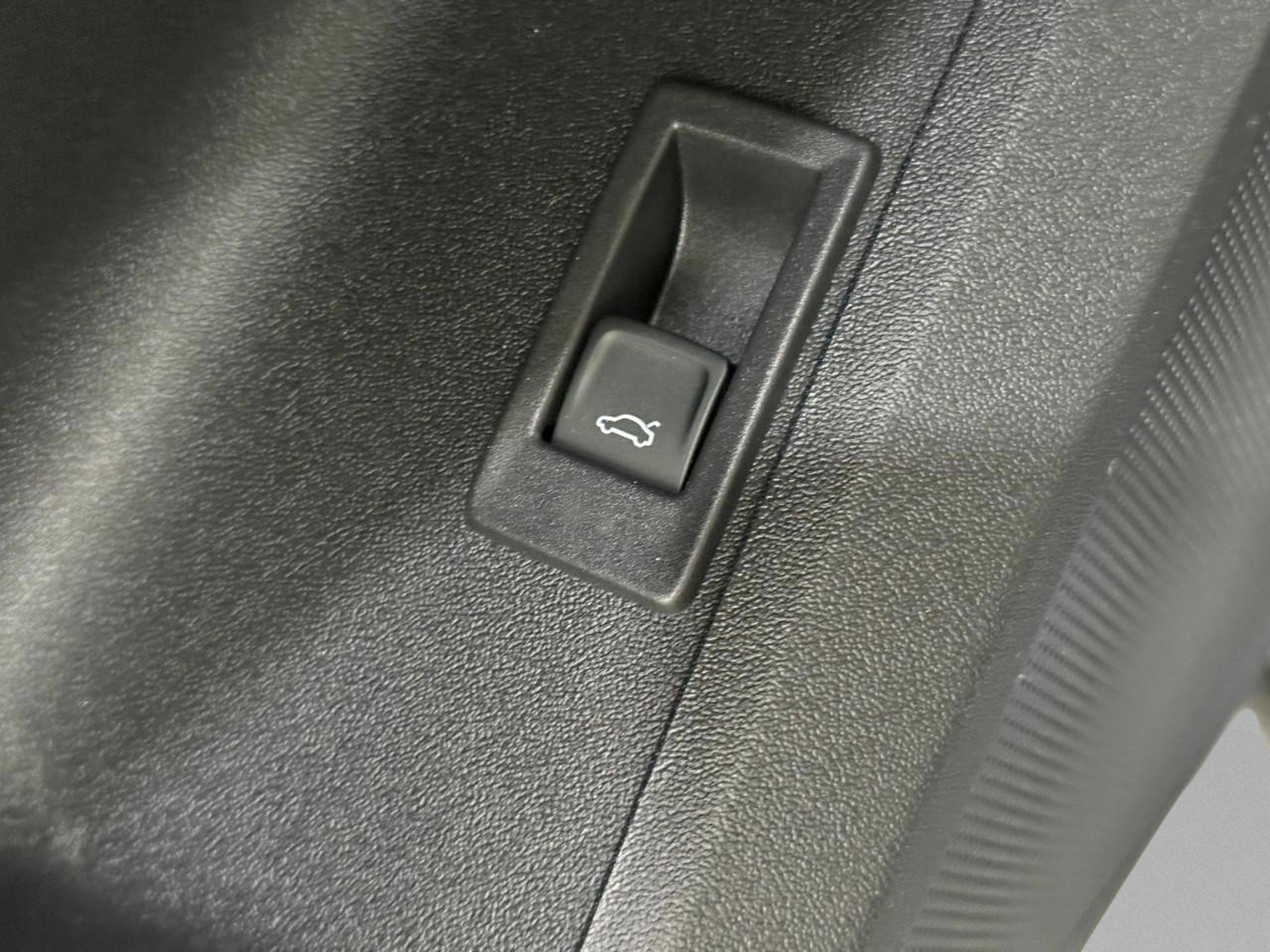 New 2025 Audi Q5 Premium image 31