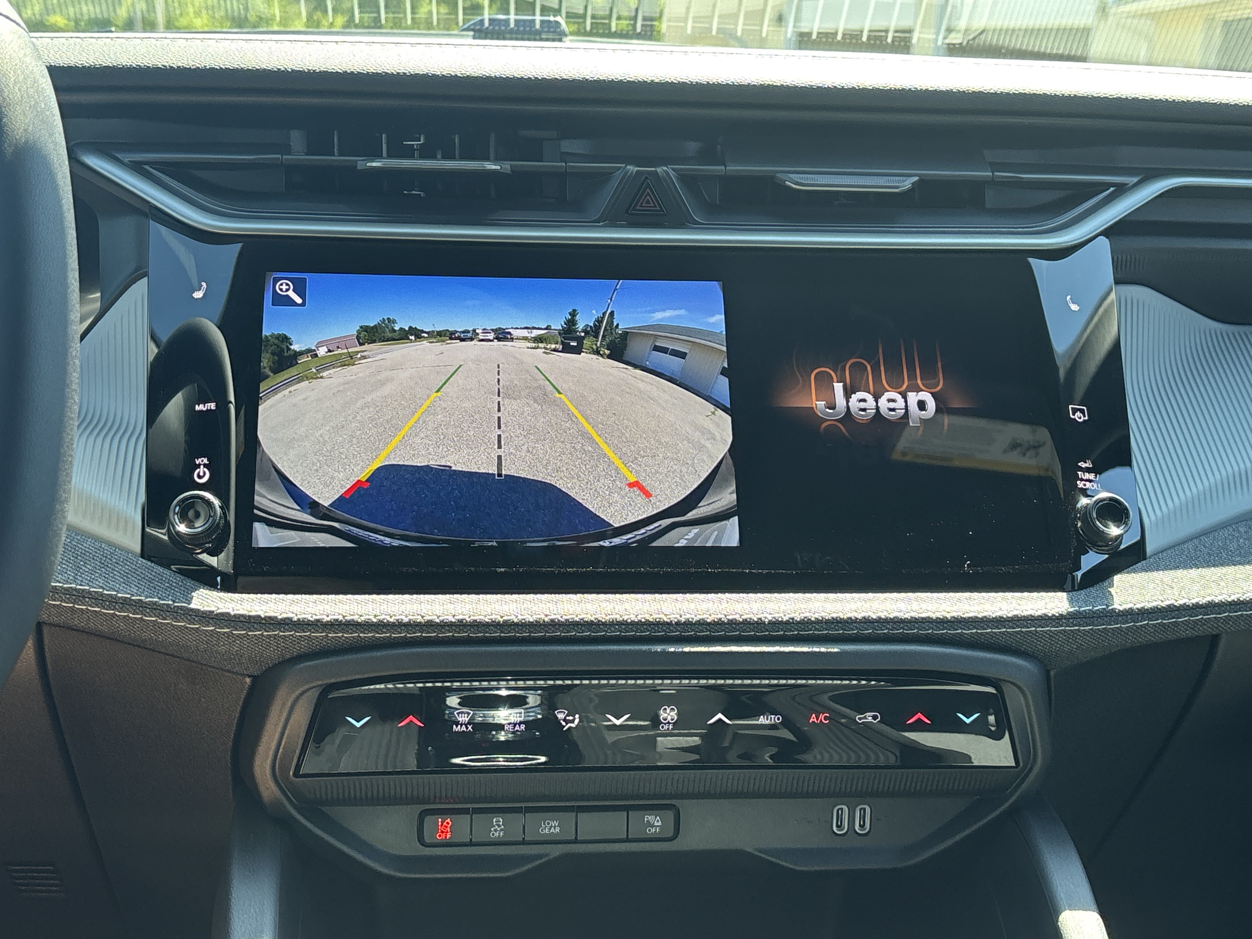 New 2026 Jeep Cherokee Laredo AWD/4WD image 18