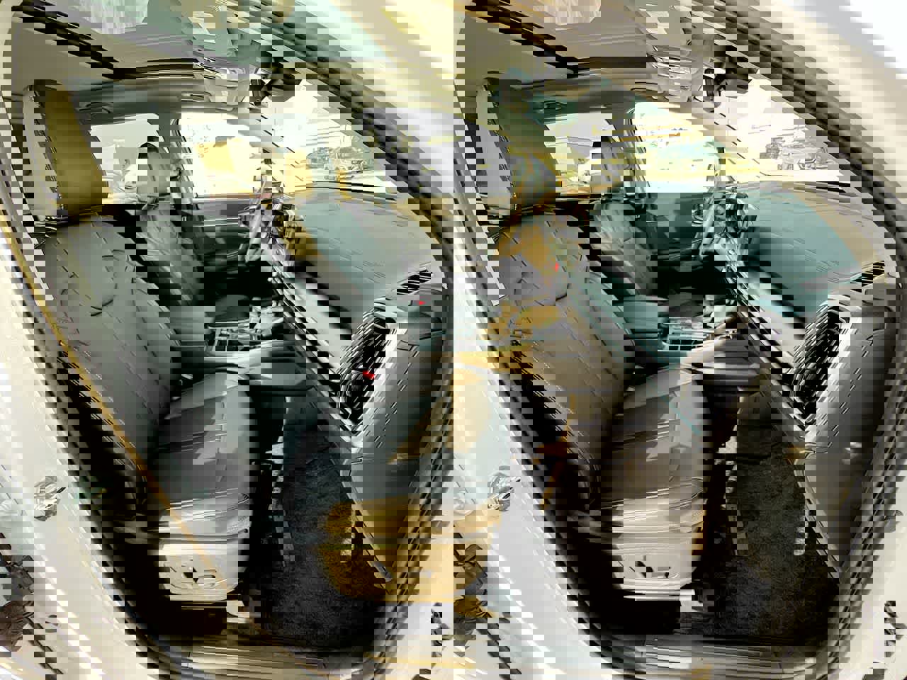 Certified 2025 Kia Sorento EX w/ Panoramic Sunroof Package image 28