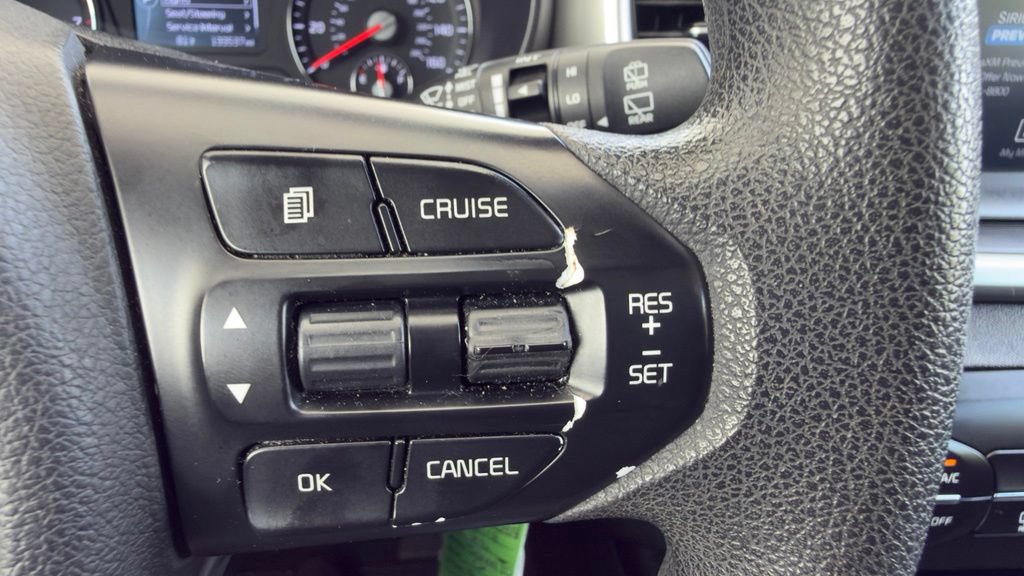 Used 2018 Kia Sorento FWD image 27