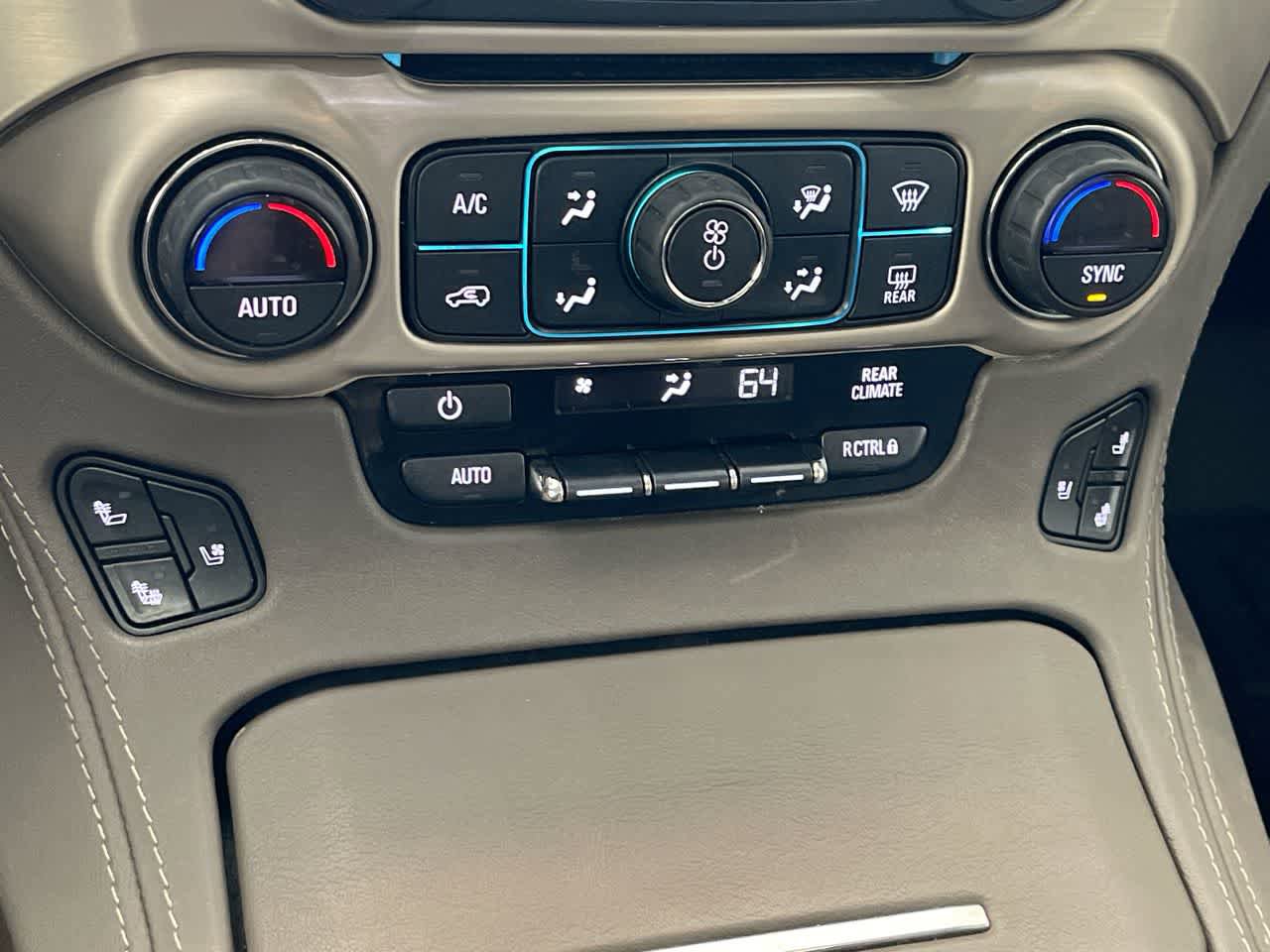 Used 2018 GMC Yukon XL Denali w/ Open Road Package AWD/4WD image 19