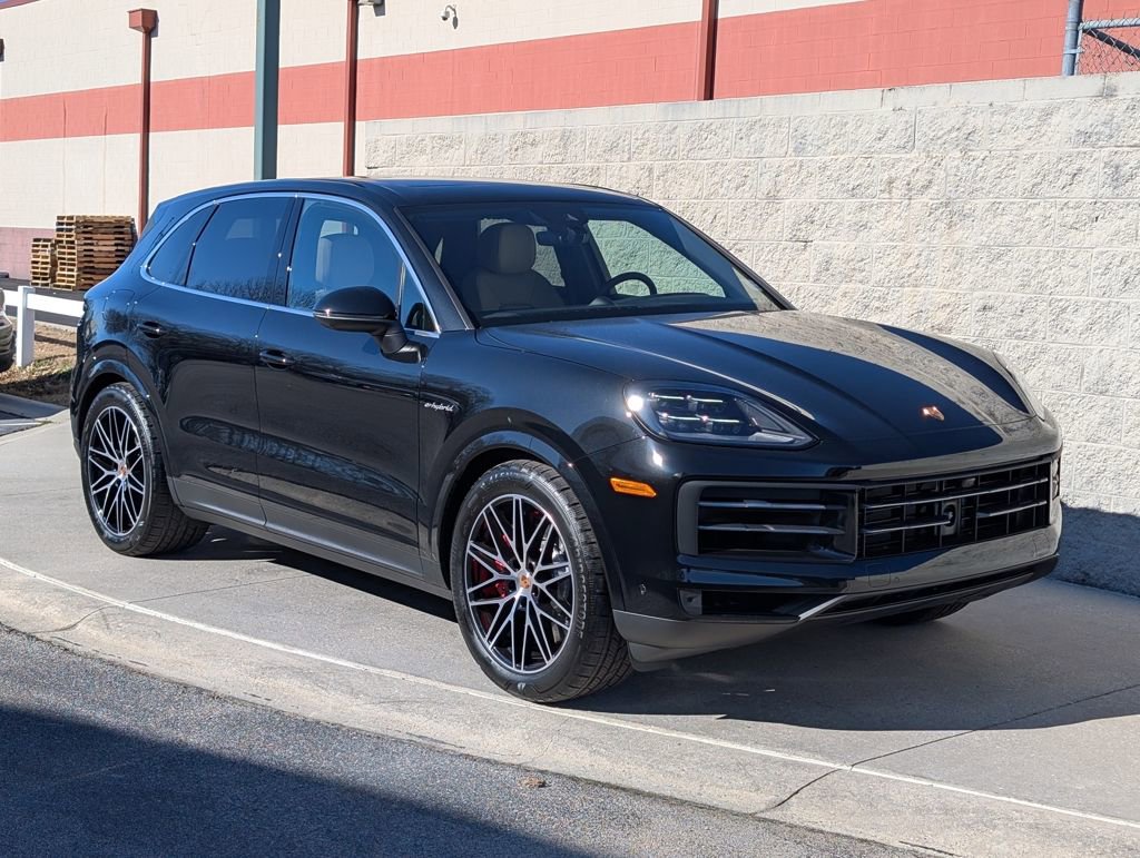 New 2026 Porsche Cayenne S image 9