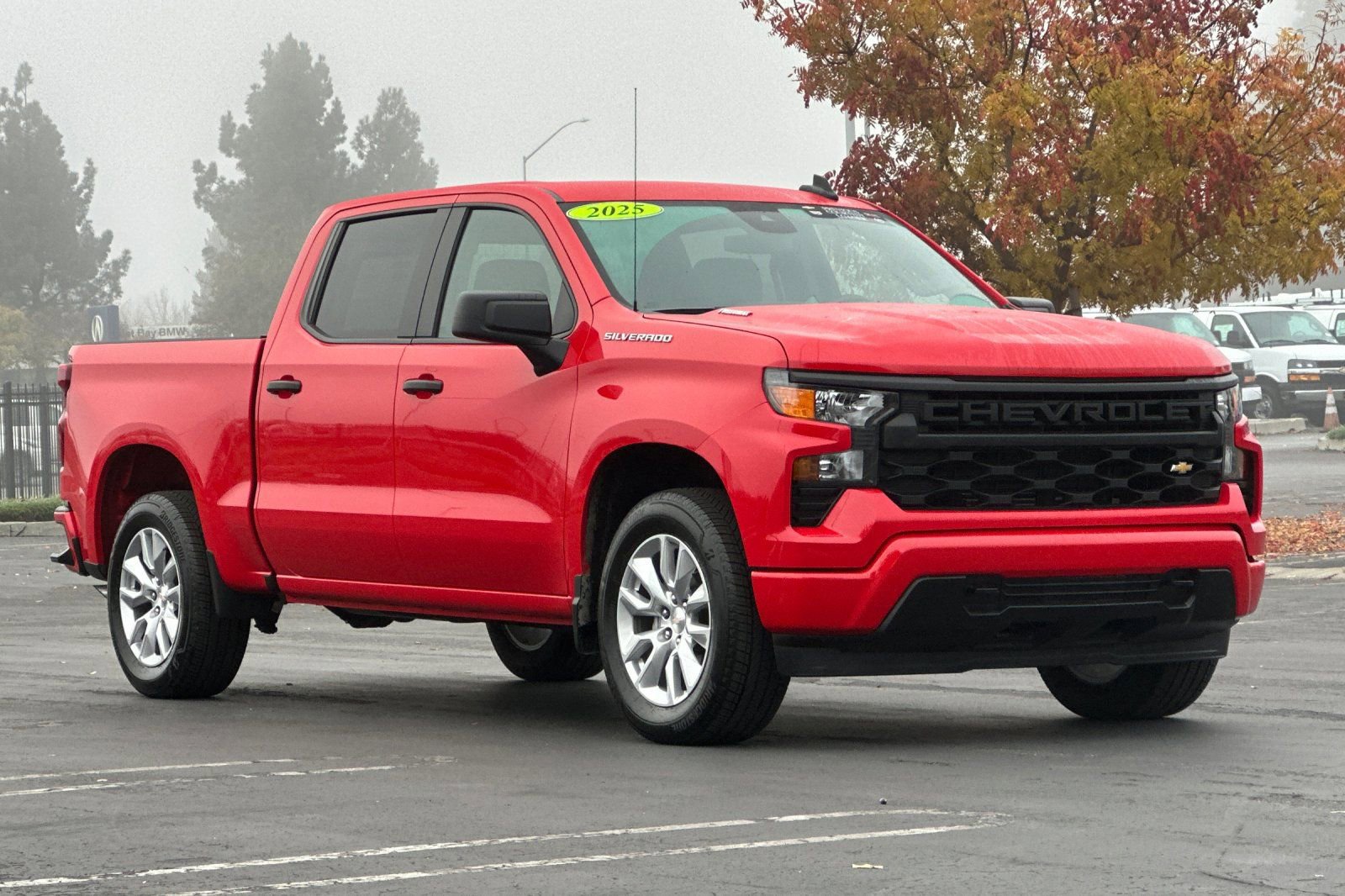 Used 2025 Chevrolet Silverado 1500 Custom image 2