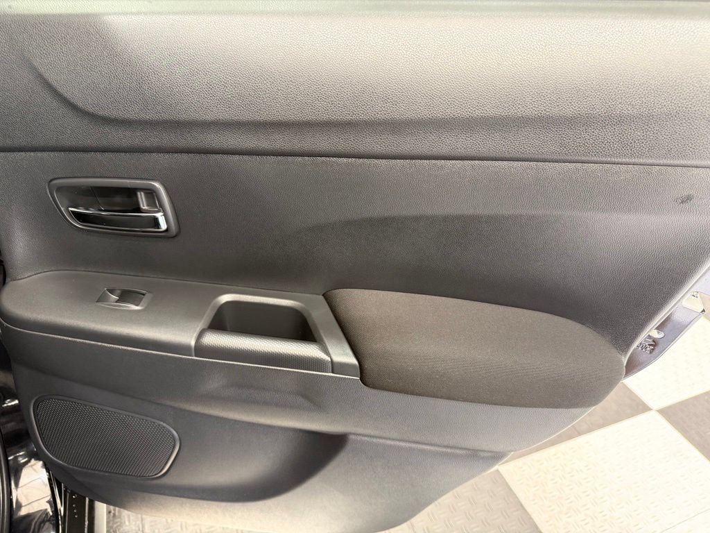 Used 2026 Mitsubishi Outlander Sport ES AWD/4WD image 26