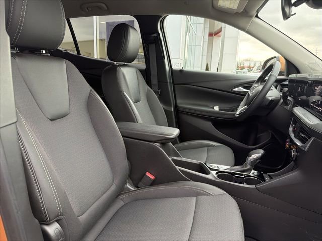 Used 2025 Buick Encore GX Preferred w/ Comfort Package image 29