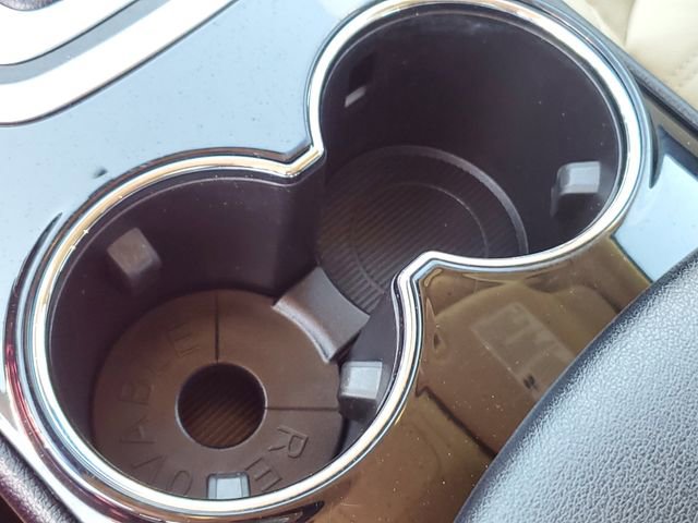 Used 2018 Ford Edge SEL w/ Equipment Group 201A AWD/4WD image 19