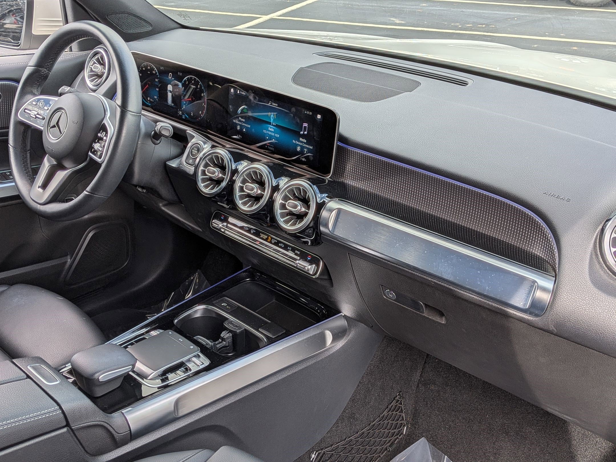 Certified 2020 Mercedes-Benz GLB 250 4MATIC image 33