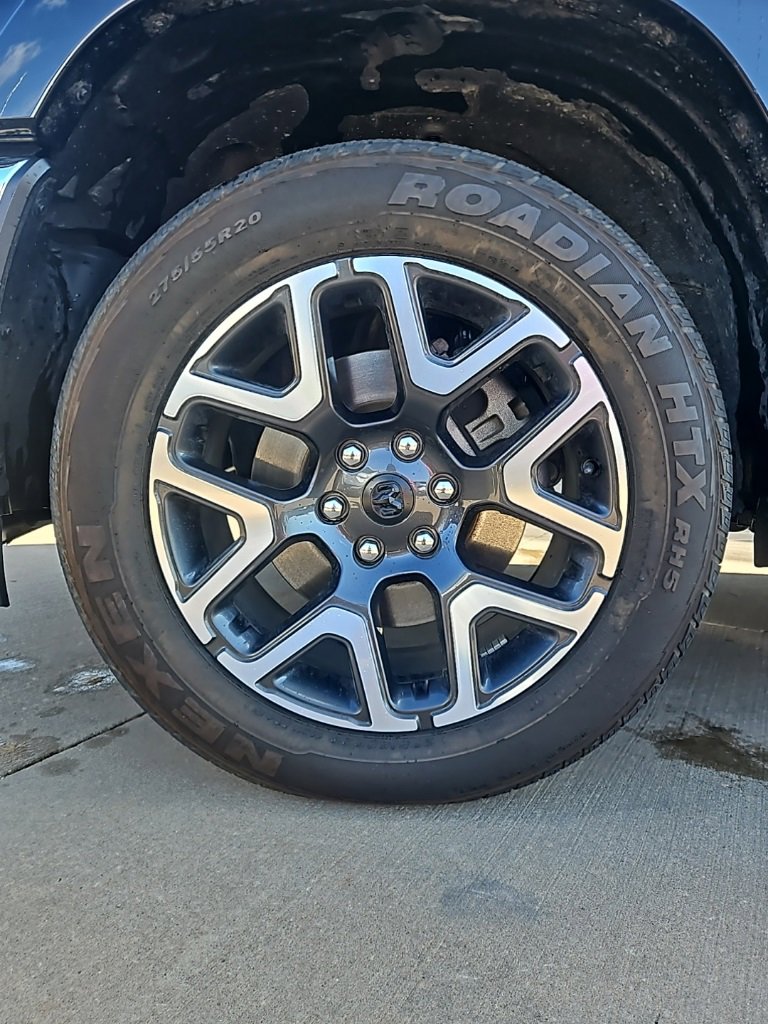 Used 2025 RAM 1500 Laramie image 10