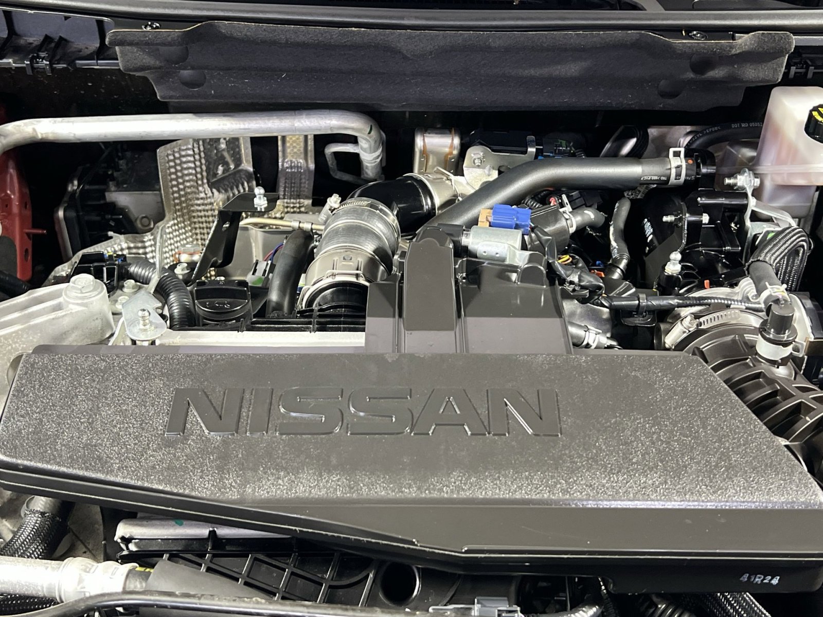 Used 2025 Nissan Rogue SV image 29