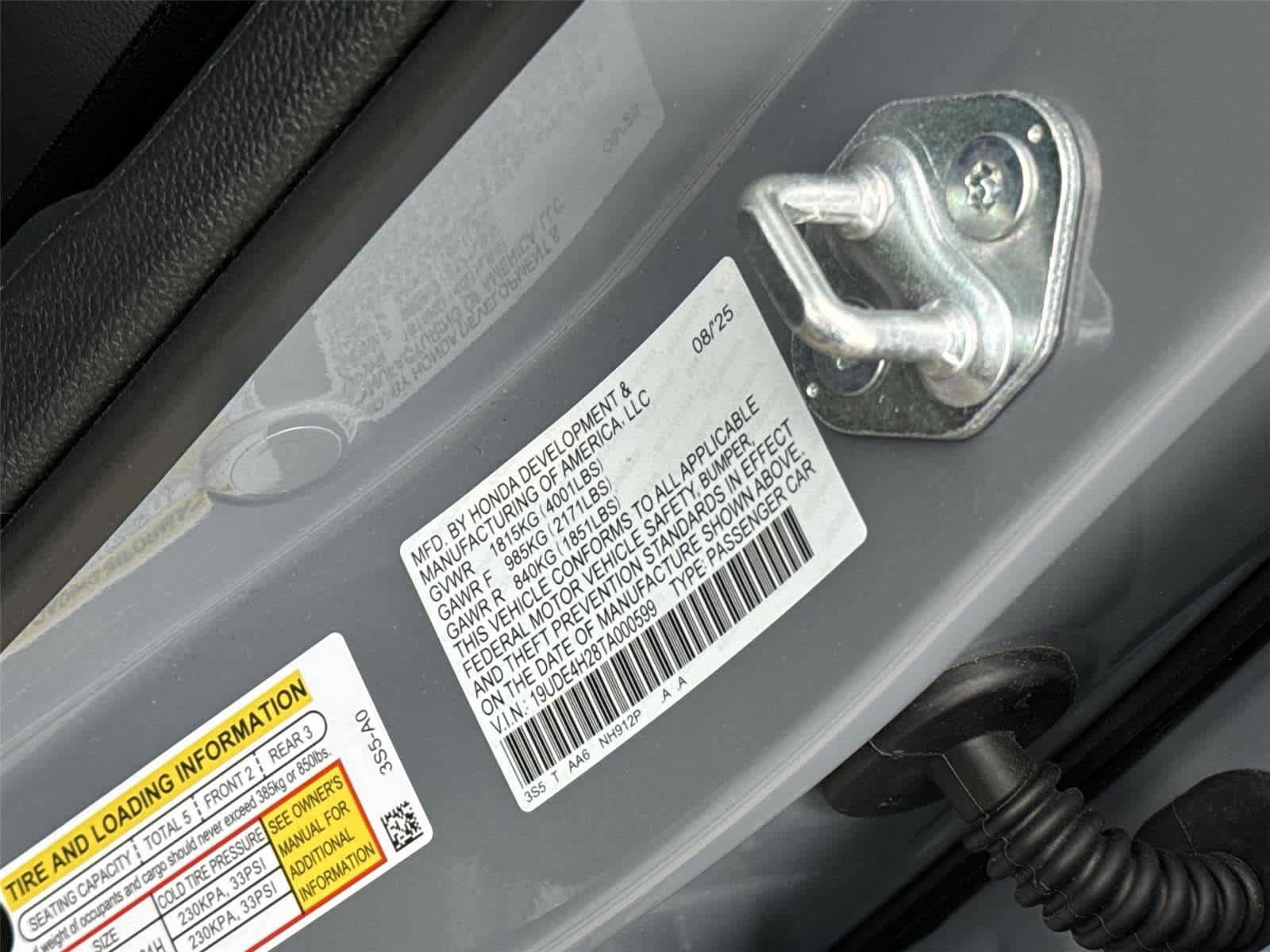 Certified 2026 Acura Integra FWD image 32