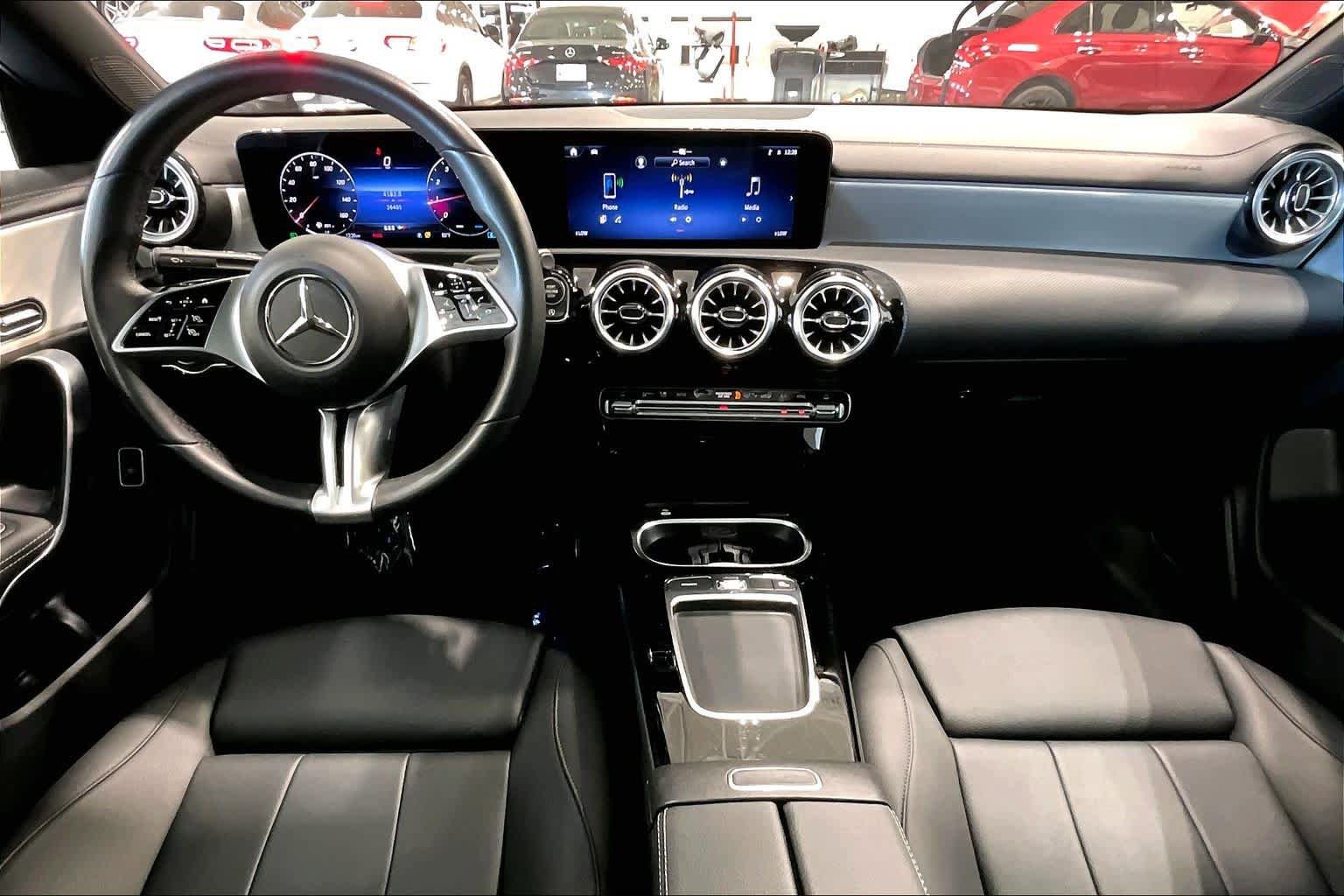 Used 2025 Mercedes-Benz CLA 250 4MATIC image 14
