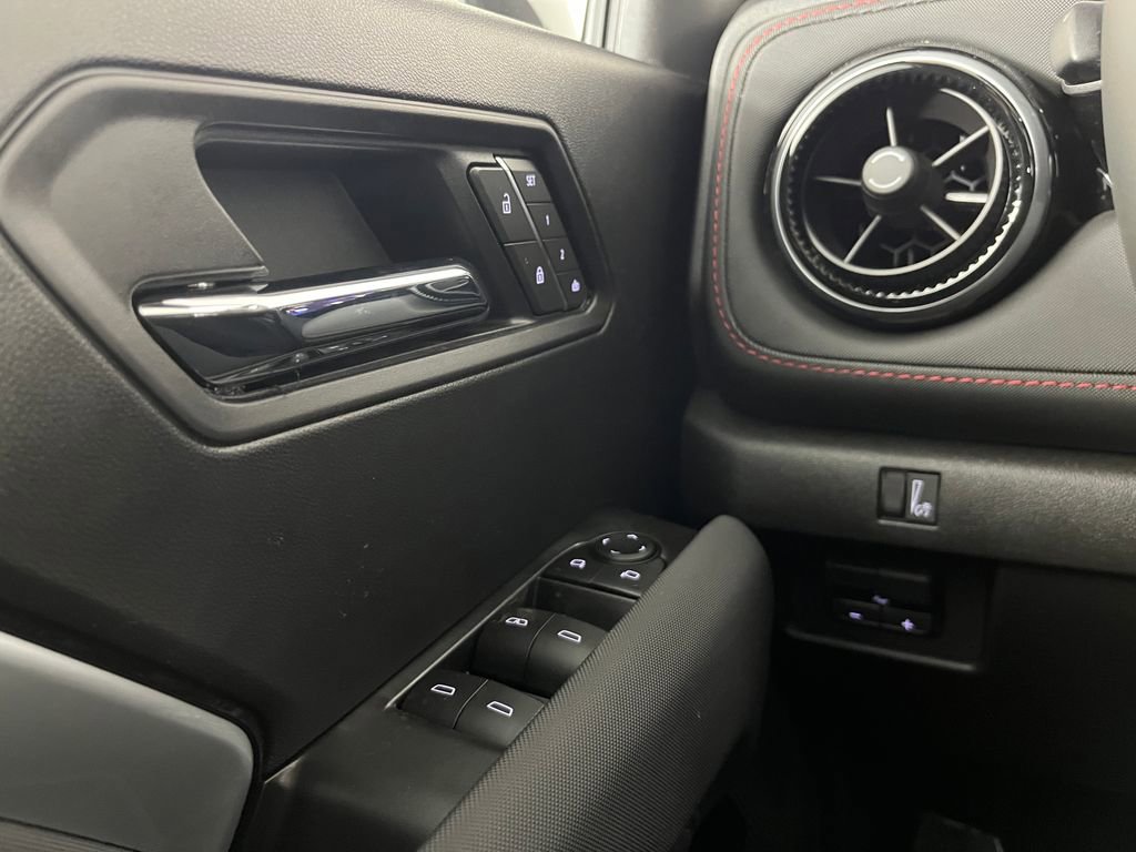 New 2026 Chevrolet Colorado Z71 w/ Technology Package AWD/4WD image 19