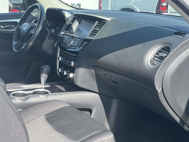 Used 2018 Nissan Pathfinder SV image 24