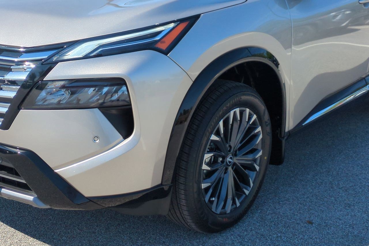 New 2026 Nissan Rogue Platinum AWD/4WD image 10