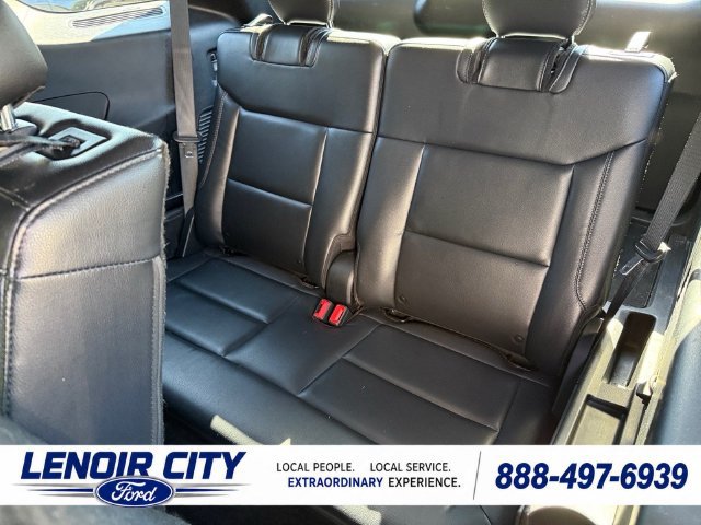 Used 2020 Ford Explorer XLT w/ Equipment Group 202A AWD/4WD image 12
