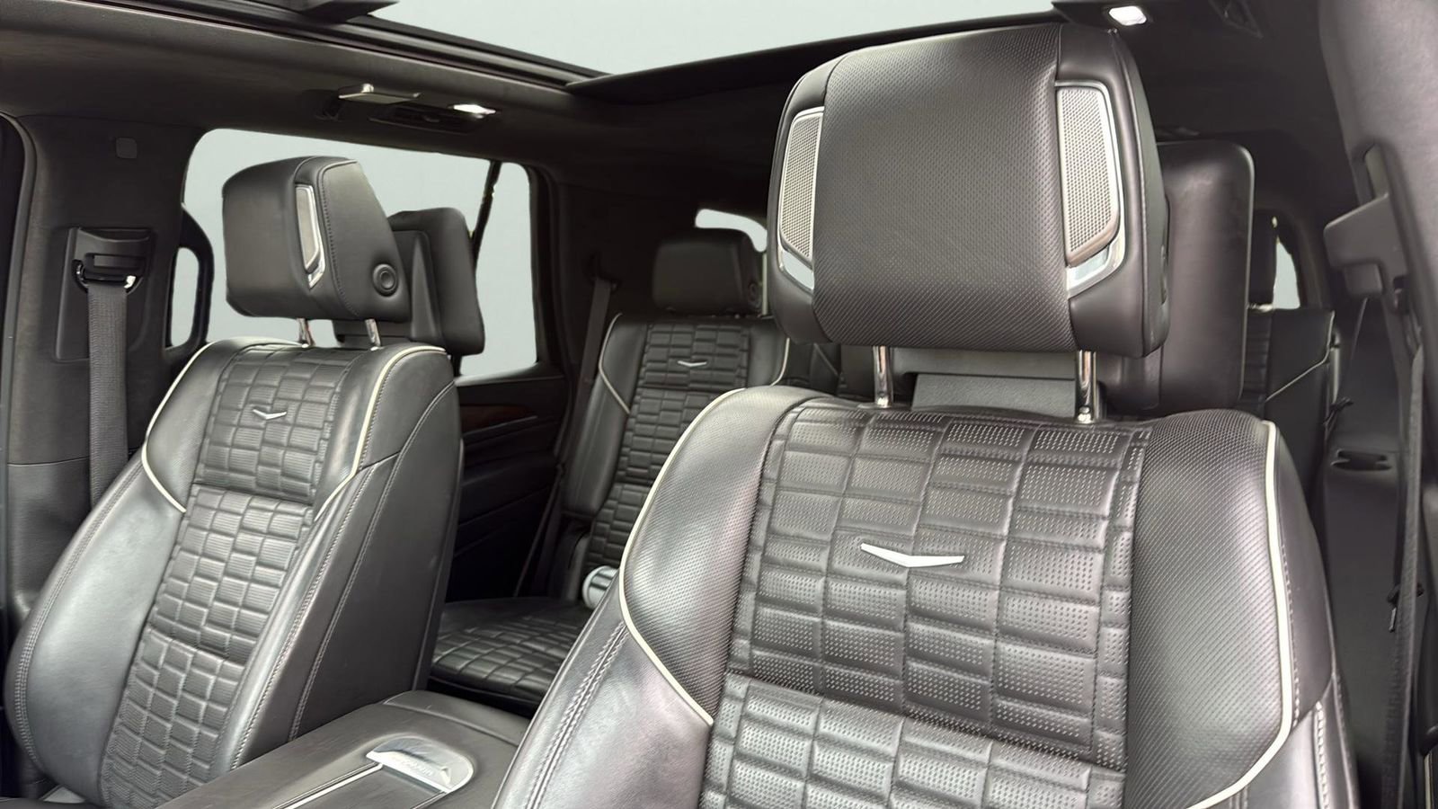 Used 2021 Cadillac Escalade Sport Platinum AWD/4WD image 10