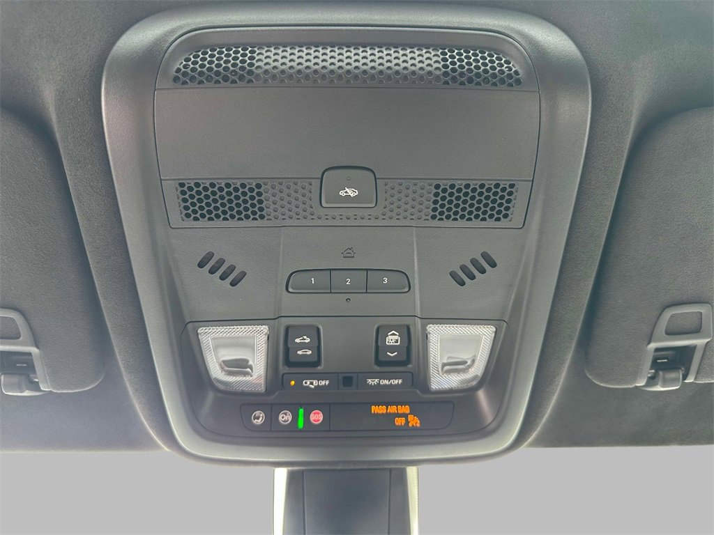 Certified 2025 Cadillac XT6 Premium Luxury w/ Platinum Package image 30