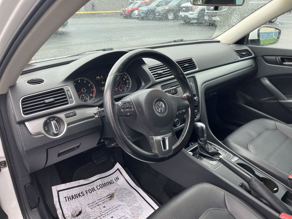 Used 2015 Volkswagen Passat 1.8T Limited Edition image 10