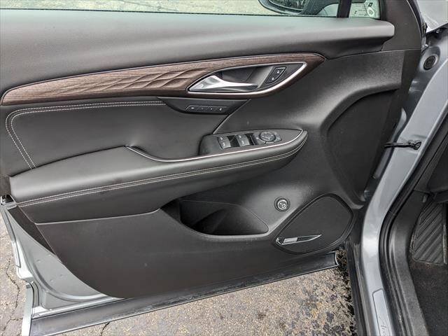 Used 2023 Buick Envision Avenir AWD/4WD image 11