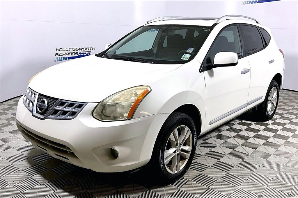 Used 2013 Nissan Rogue SV w/ Premium Pkg